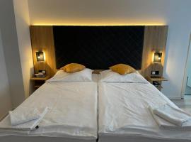 Hotel & Restaurant Bella Italia, hotel em Niederfell