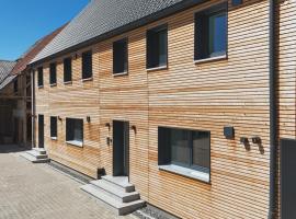 Burgau में, होटल Neubau Parkside Bauernhaus - hochwertige Apartments Nähe LEGOLAND, modern & stylish