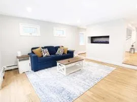 Spacious Beach House for 12 - 10-Min Walk to Beach - Family-Friendly Coastal Retreat