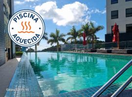 Loft Confort Praia Brava - Itajaí Camboriú com piscina panorâmica, hotel en Itajaí