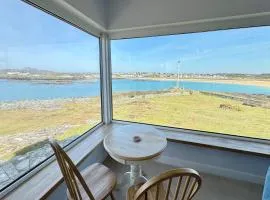 AEL-Y-BRYN-5 BED- DRAMATIC SEA VIEWS - Sleeps 12