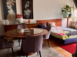 Schaan में, होटल Royal Apartment 02