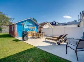 Ventnor City Getaway w/ Yard: 2 Blocks to Beach!