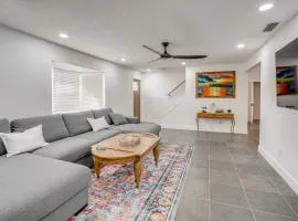 Deck + Pool Table! Walk to Dtwn Jensen Beach