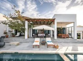 Montebello Pool House-3 BD