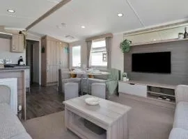 Free Parking - Pease Bay Family Caravan -3BR- WiFi