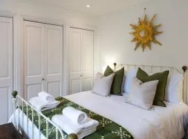 City Centre Apartment with View of Cathedral