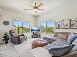 Panorama View - Mountain Views - Community Pool