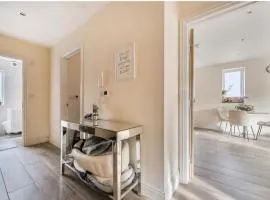 Modern 2BR apartment in Maidenhead Sleeps 6