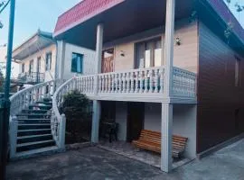 Comfort stay for 5 persons-Wooden living room
