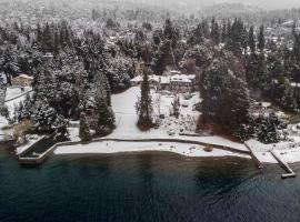 La Cascada Casa Patagónica by DON, khách sạn ở San Carlos de Bariloche