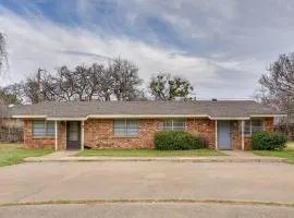 2 Mi to AT&T Stadium! Double Unit Duplex