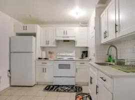 Walkable Neighborhood! Long Island Basecamp
