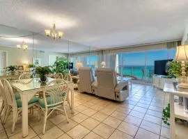 Beach House Condominiums D404 - Beachfront with Pool, Wi-Fi, & Beach Service