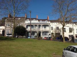 8a Spring Gardens: Haverfordwest, Haverfordwest Castle yakınında bir otel