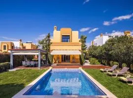 Villa Harmonie by Ocvillas
