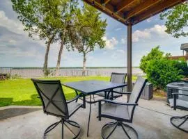 Double-Decker View of Grand Lake! Modern Townhome