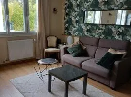 Appartement Calme - Parking privé - Proche Tram