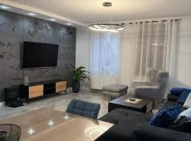 Modern Apart