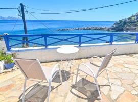 Ikaria Therma Blue, hôtel à Agios Kirykos