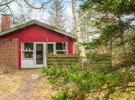 6 person holiday home in Fanø, מלון בפאנו