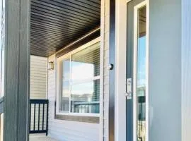 AA RetreatFam-Friendly 3BR Spacious Haven Leduc
