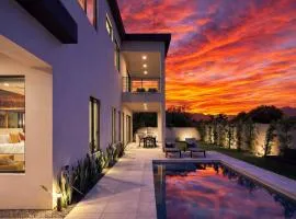 LUXE-Boho House-Heated Pool-Camelback Mountain