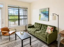 Sleepover | Comfortable 1BD/1BA + Pool - LIT