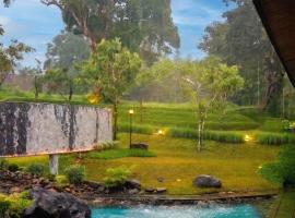 Paragajen में, होटल Spring River Cisarua