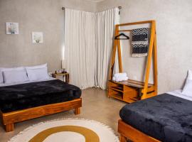 La Familia Casa and Suites, hotel en Isla Holbox