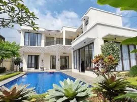 The Bali House Puncak