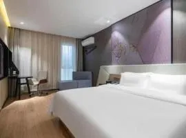 IU Hotels· Tianjin Houtai Chengjian University Haitai Industrial Park