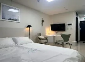 Yeonsan The Stay