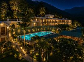 Sterling Corbett, hotel sa Marchula