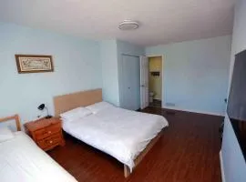 Richmond Airport Cozy Holiday House