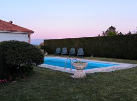 Casa Os Cholos, hôtel à Pantón