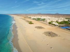 Hotel Riu Touareg - All Inclusive، فندق في Curral Velho