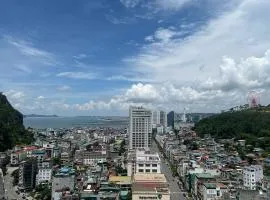 Ha Long Bay City View