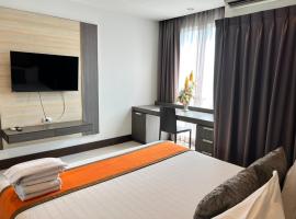 Crystal Suites Suvarnbhumi Airport, hotel in zona Aeroporto di Bangkok-Suvarnabhumi, Lat Krabang
