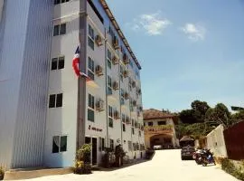 Hotel De Ratt Phuket