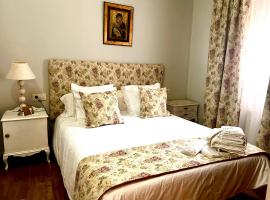 Hanami House Boutique 4 Estrellas Valle del Jerte、ナバコンセホのホテル