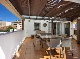 V Centenario free parking by Staycare