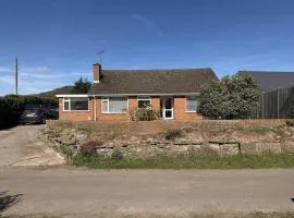 Multi generational family home+ garden by park