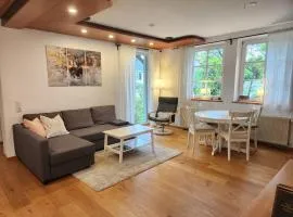 Ferienwohnung mit Terasse und Garten im Ulmtal