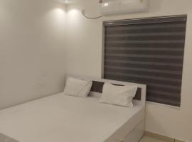 Sunny's Holiday Homes, hotel i Kollam
