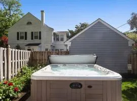 Hot Tub-Sauna-Cold Plunge - 5BR Brookside Retreat