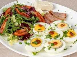 Barrique 30 - Breakfast Delivered & Minibar - Free parking - Mall Area