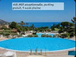Cap Esterel Appart T2 Vue Mer Climatisé 4-5 personnes - Proche Plage et Commerces avec jardin, Parking gratuit, WiFi, 5 acces piscine -