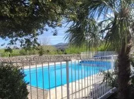 Le pressoir Charming Quercy stone house near Padirac