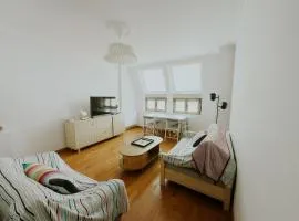 Ortegal Home - Casa Becaji